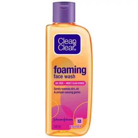 Clean & Clear Foaming Face Wash - Oil-Free, Wont Clog Pores, Removes Oil & 99.8% Pimple Causing Germs, 50 ml